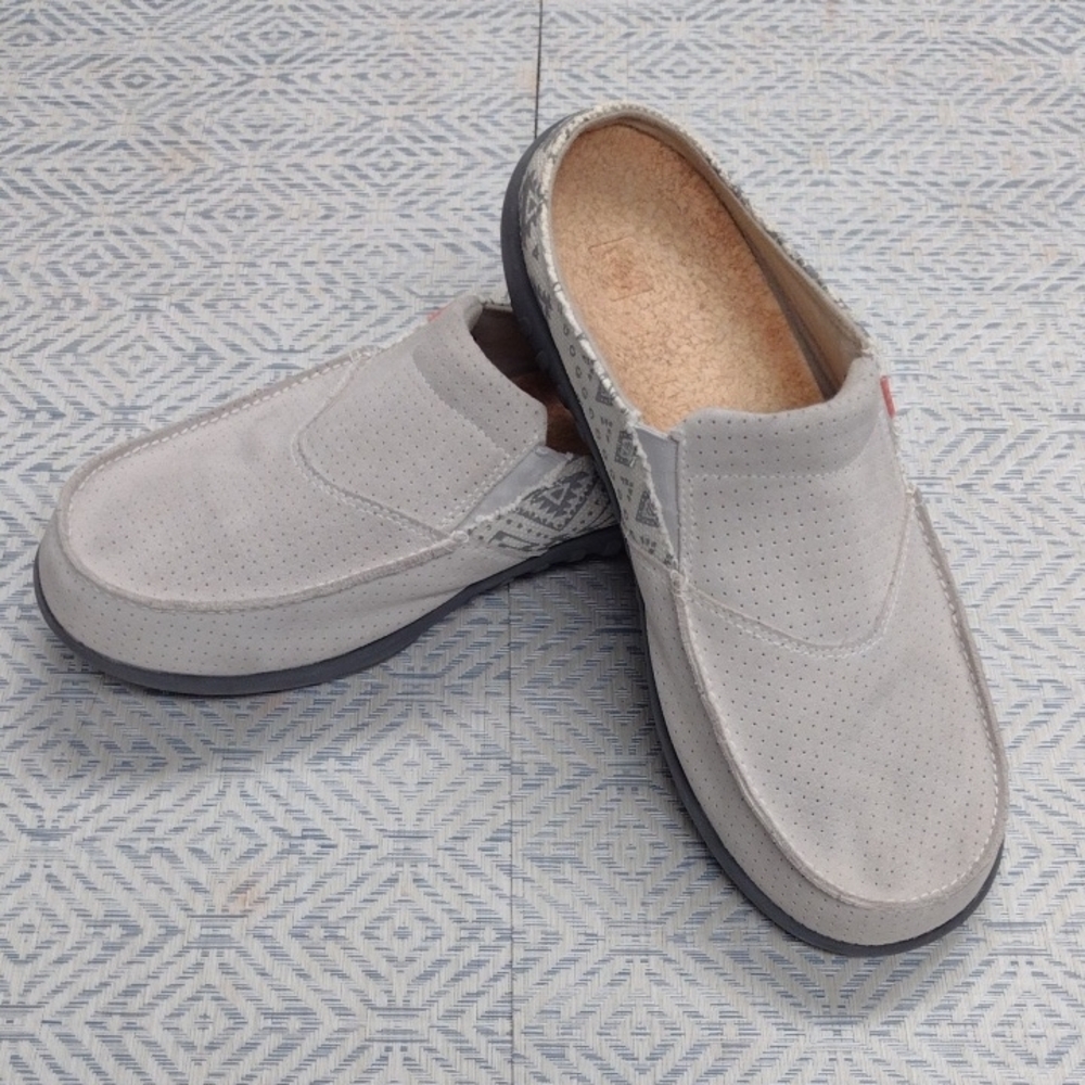 Spenco Men's Cream And Gray Slip-On Loafers Size 12 Wide